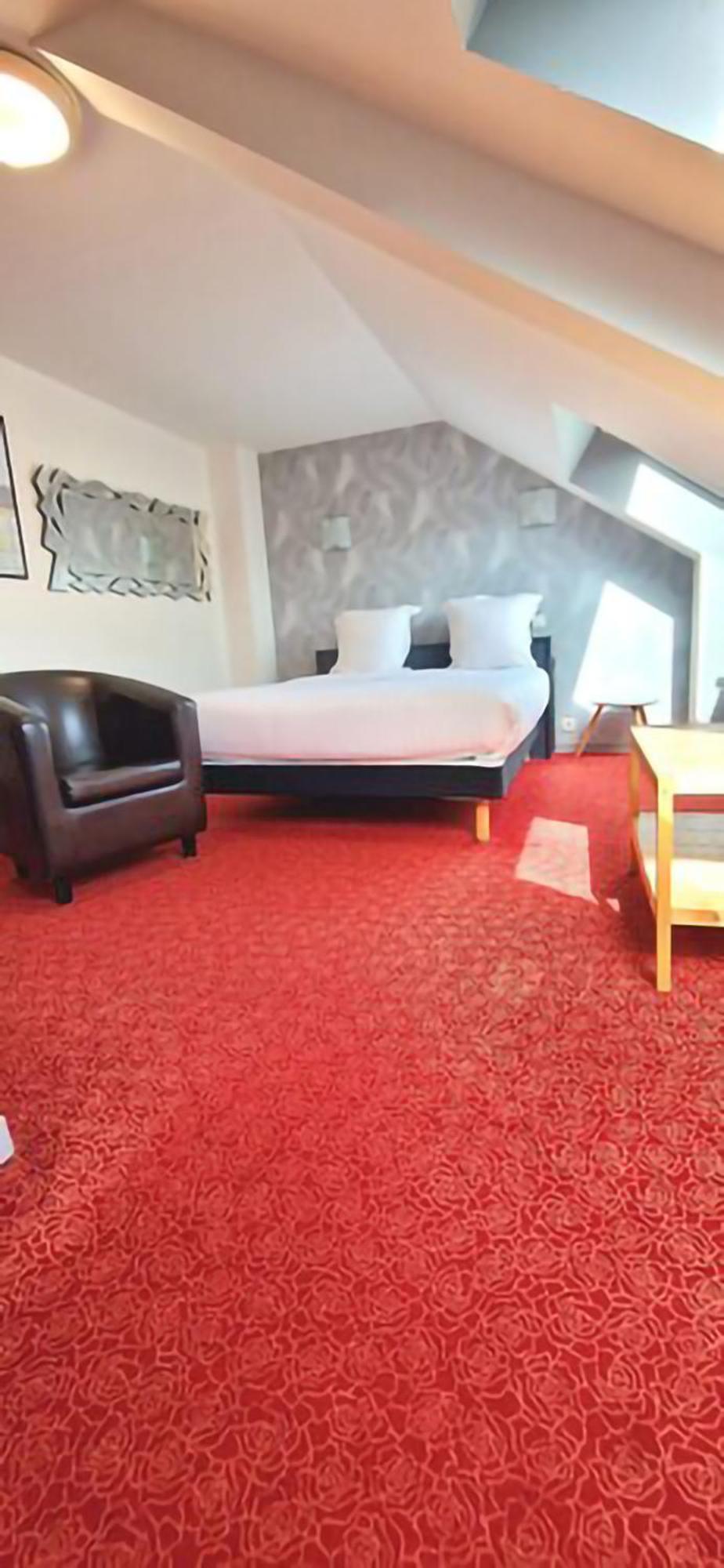 Brit Hotel Essentiel Pontivy Robic Dış mekan fotoğraf