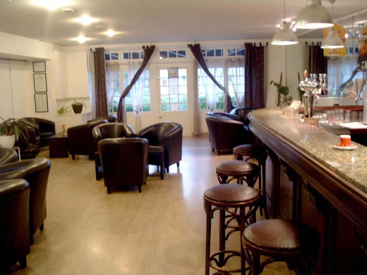 Brit Hotel Essentiel Pontivy Robic Dış mekan fotoğraf