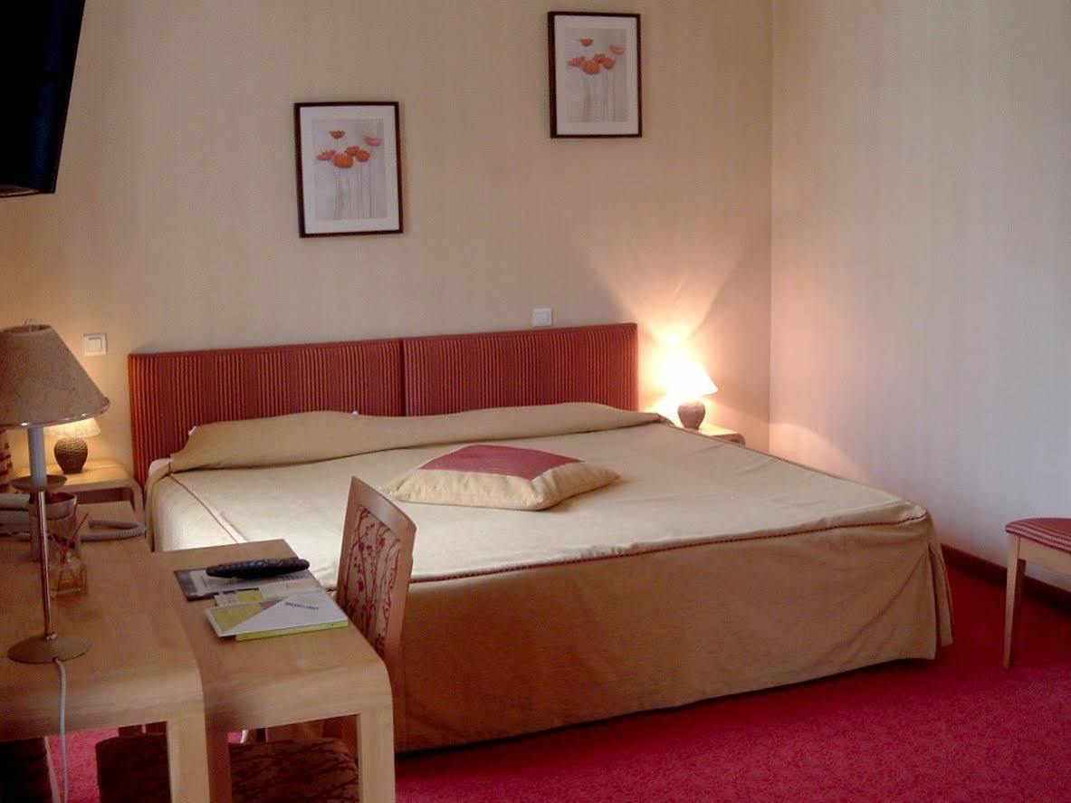 Brit Hotel Essentiel Pontivy Robic Dış mekan fotoğraf