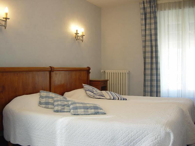 Brit Hotel Essentiel Pontivy Robic Dış mekan fotoğraf